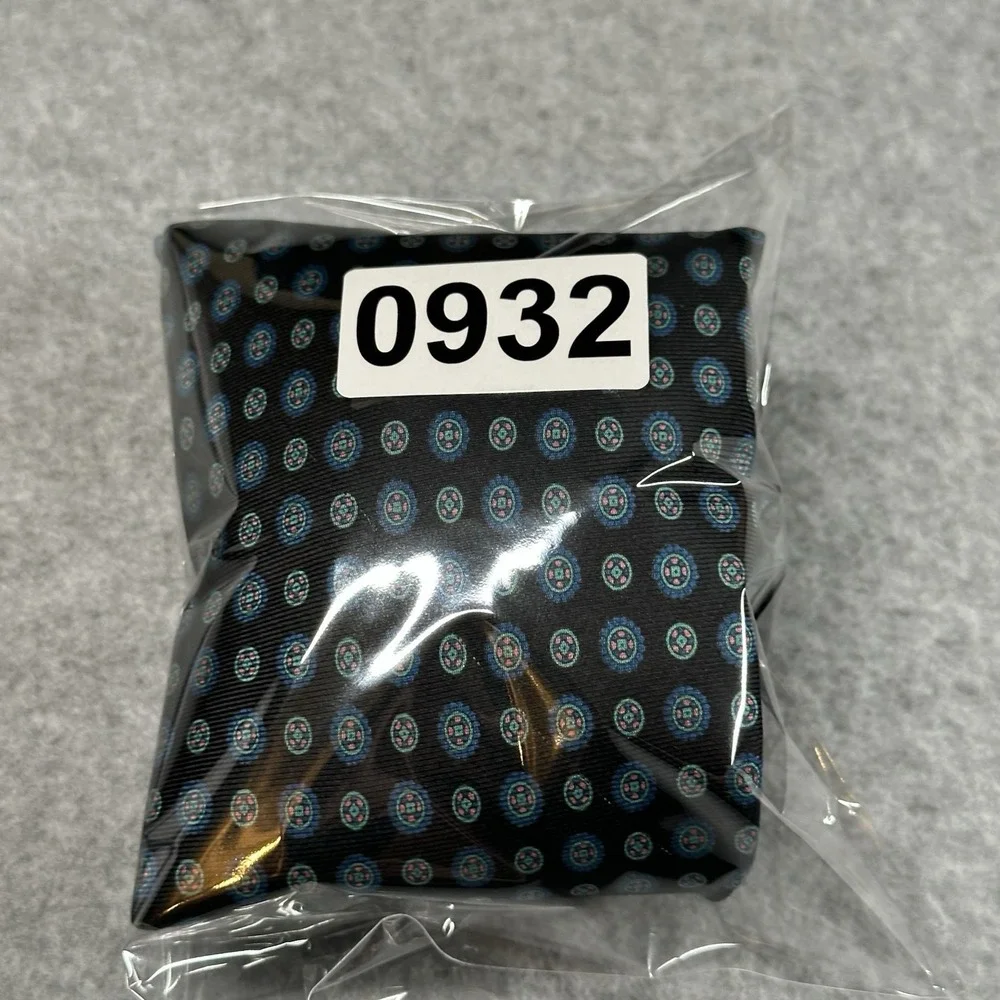 Vintage Egon von Furstenberg Silk Tie Black Blue Medallion 57x3.5